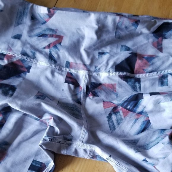 VARLEY Hayworth 7/8 Tights Leggings in Multi-Print - Picture 6 of 15